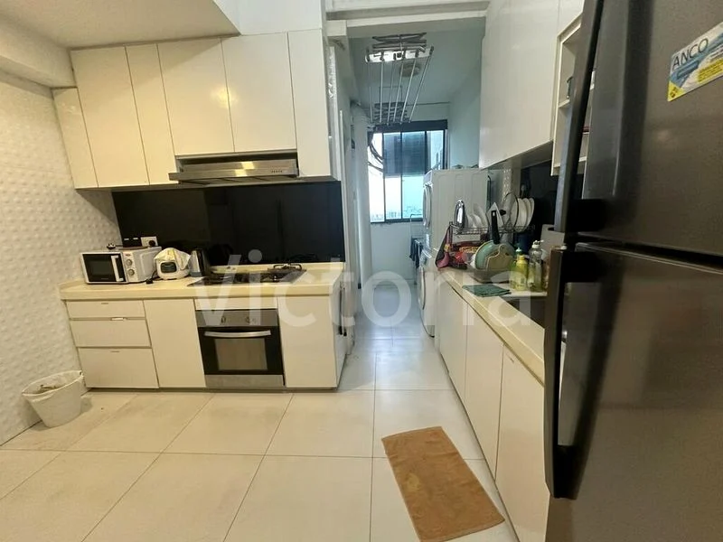 Common Room (Condo) for Rent in Parc Oasis - Image 10