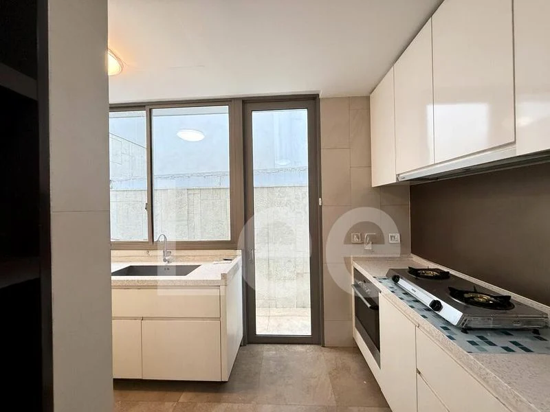 6 Bed Semi-Detached House (Landed) for Rent in  The Woods - Image 6