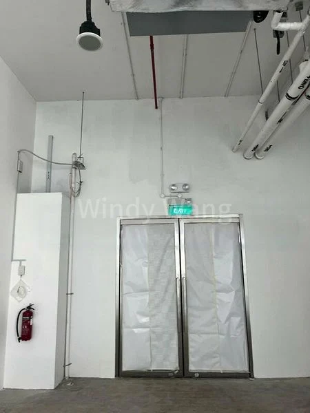 Light Industrial (B1) for Rent: Luzerne Building - Image 3