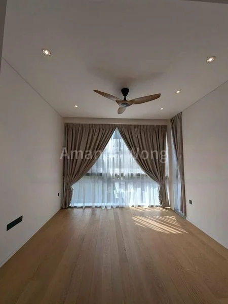 3 Bed Condo for Rent in 15 Holland Hill - Image 12