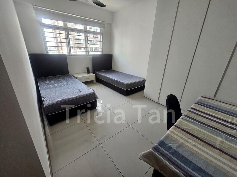5 Room (5I) HDB for Sale in  452A Bukit Batok West Avenue 6 - Image 6