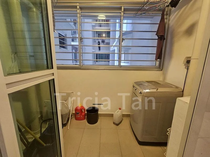 5 Room (5I) HDB for Sale in  452A Bukit Batok West Avenue 6 - Image 5