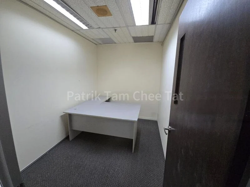 Office for Rent: Iob Building - Image 7