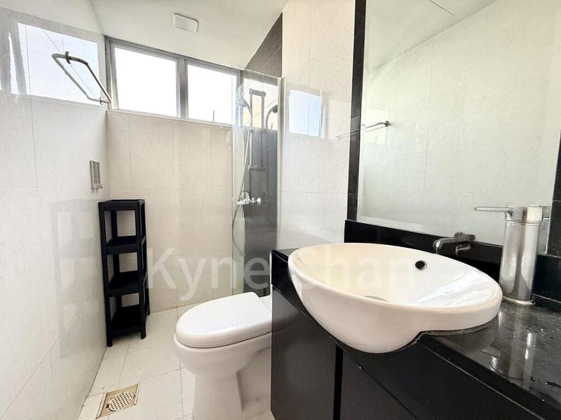 Room (Condo) for Rent in Pandan Valley - Image 12