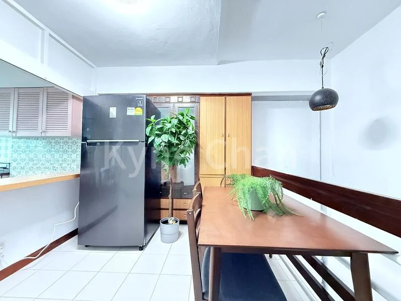 Room (Condo) for Rent in Pandan Valley - Image 2