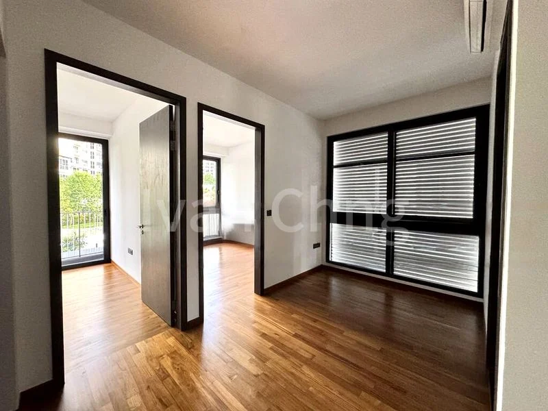 5 Bed Corner Terrace (Landed) for Sale in  JLB Residences - Image 5