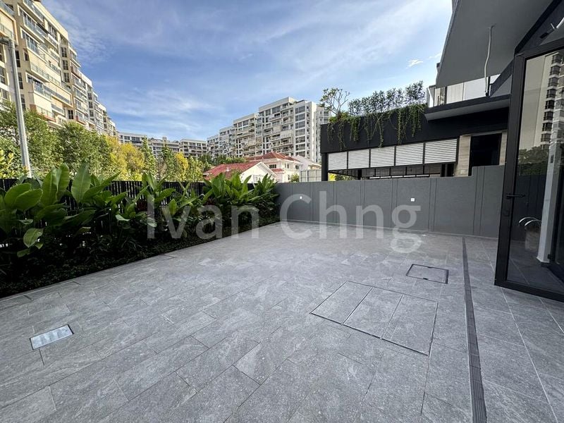 5 Bed Corner Terrace (Landed) for Sale in  JLB Residences - Image 7