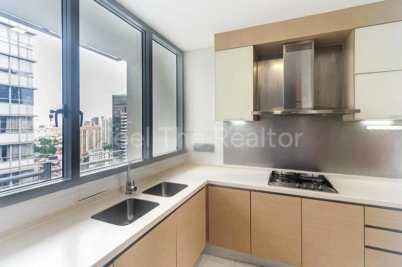 3 Bed Condo for Sale in Paterson Suites - Image 13