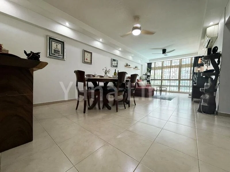 Executive HDB for Sale in  114 Edgefield Plains - Image 3
