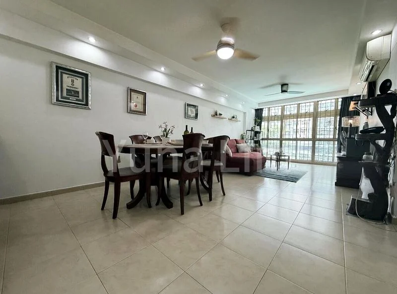 Executive HDB for Sale in  114 Edgefield Plains - Image 8