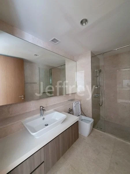 5+1 Bed Cluster House (Landed) for Rent in Greenwood Mews - Image 6