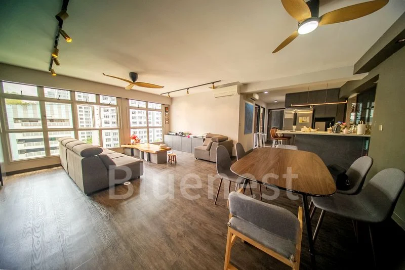 Premium HDB for Sale in 323B Sumang Walk - Image 1