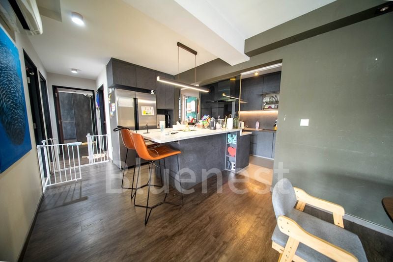 Premium HDB for Sale in 323B Sumang Walk - Image 10