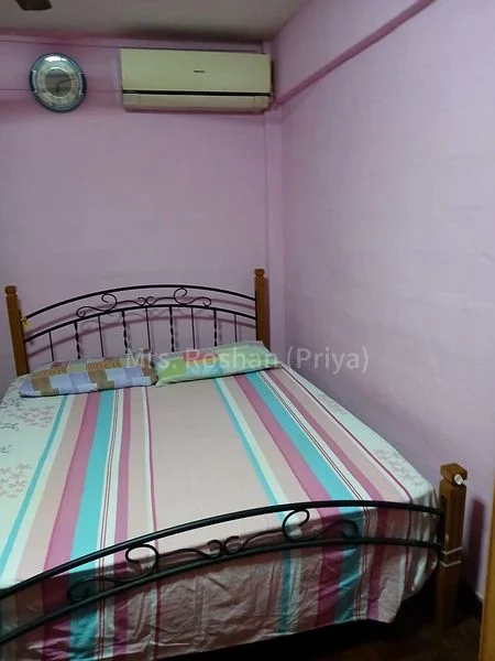 Common Room (HDB) for Rent in  130 Bukit Merah View - Image 1