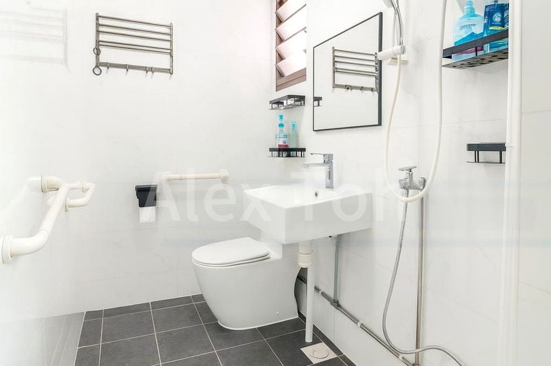 Common Room (HDB) for Rent in  115 Whampoa Road - Image 3