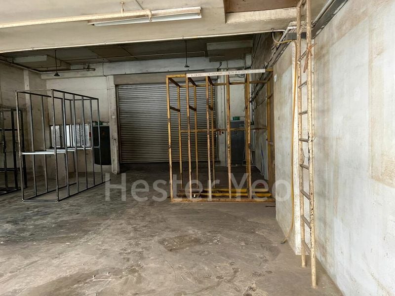 Light Industrial (B1) for Rent: North Link Building - Image 3