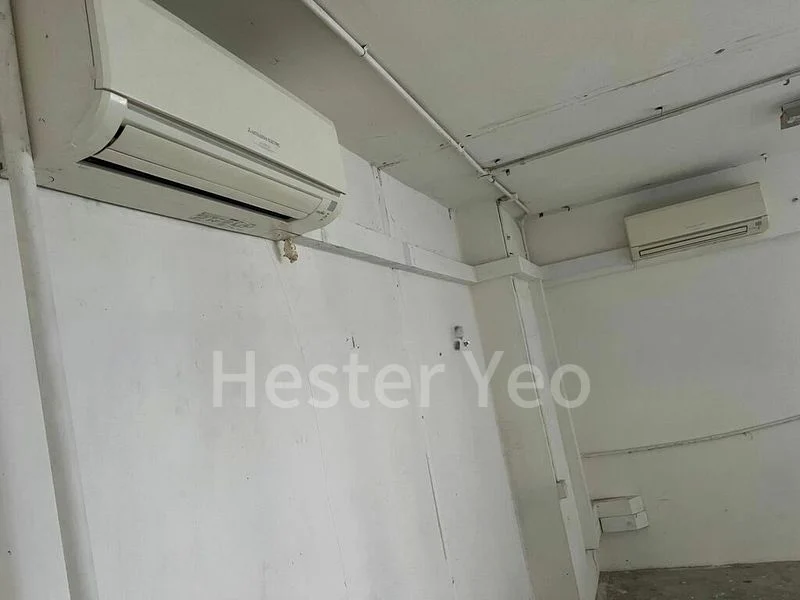 Light Industrial (B1) for Rent: North Link Building - Image 8