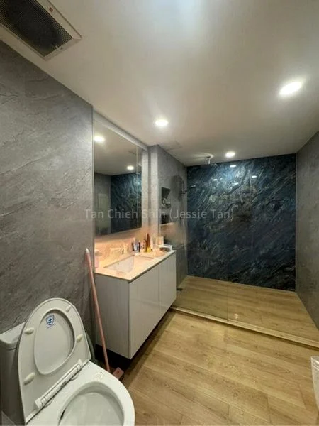 5 Bed Terraced House (Landed) for Sale in  Saraca Villas - Image 7