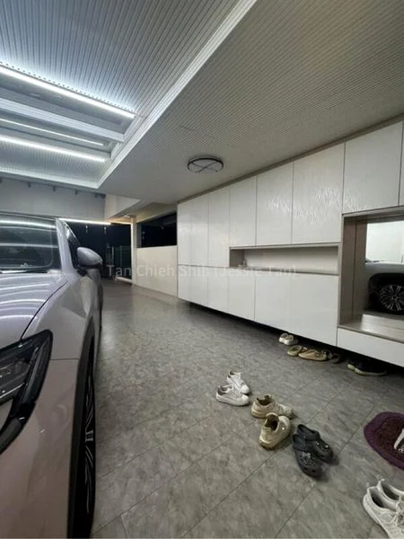 5 Bed Terraced House (Landed) for Sale in  Saraca Villas - Image 5