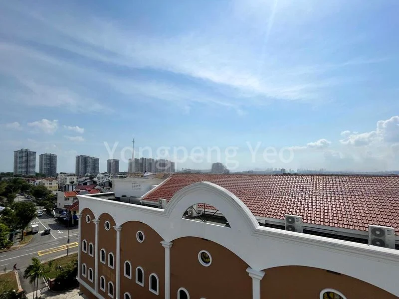 2 Bed Condo for Sale in  Suites @ Eastcoast - Image 6