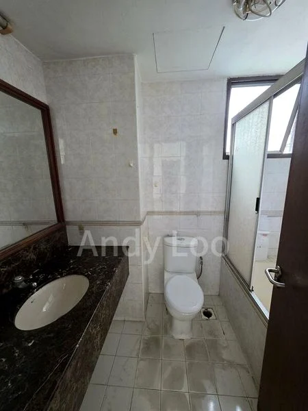 3 Bed Condo for Sale in  Parc Oasis - Image 8