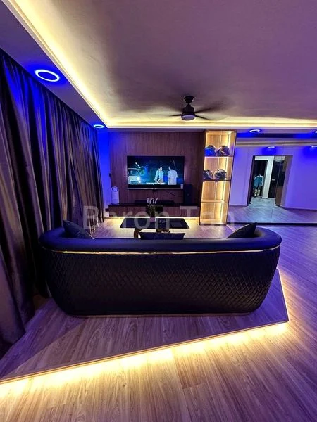 5 Room (5A) HDB for Rent in  467B Admiralty Drive - Image 1