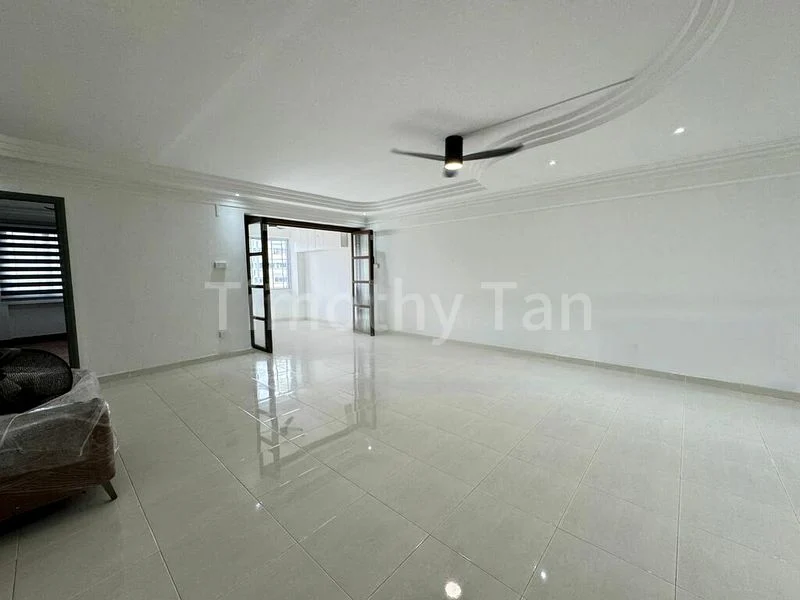 Executive HDB for Rent in  497A Tampines Street 45 - Image 1