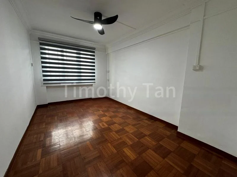 Executive HDB for Rent in  497A Tampines Street 45 - Image 5