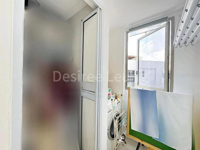 4 Bed Executive Condo for Sale in Sea Horizon - Image 2