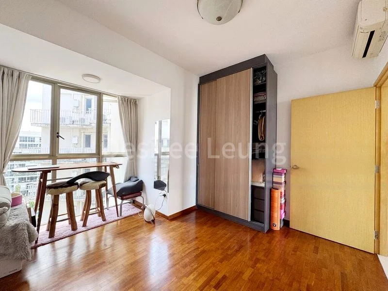 4 Bed Executive Condo for Sale in Sea Horizon - Image 6