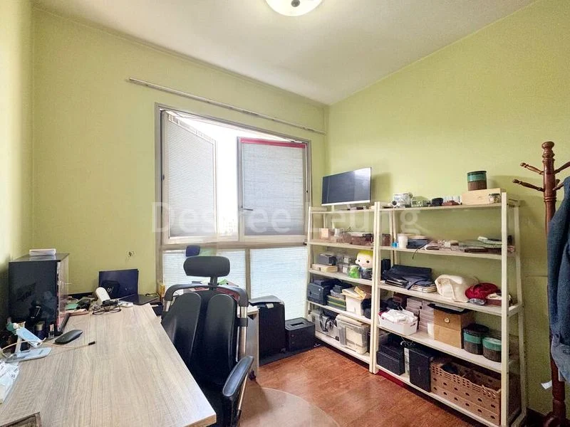 4 Bed Executive Condo for Sale in Sea Horizon - Image 3