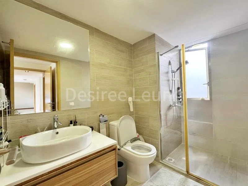 4 Bed Executive Condo for Sale in Sea Horizon - Image 1
