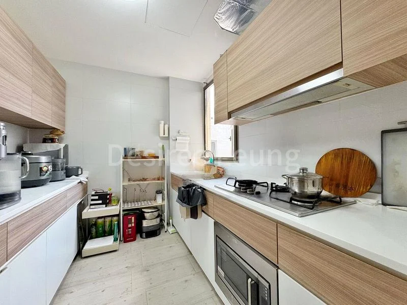 4 Bed Executive Condo for Sale in Sea Horizon - Image 9