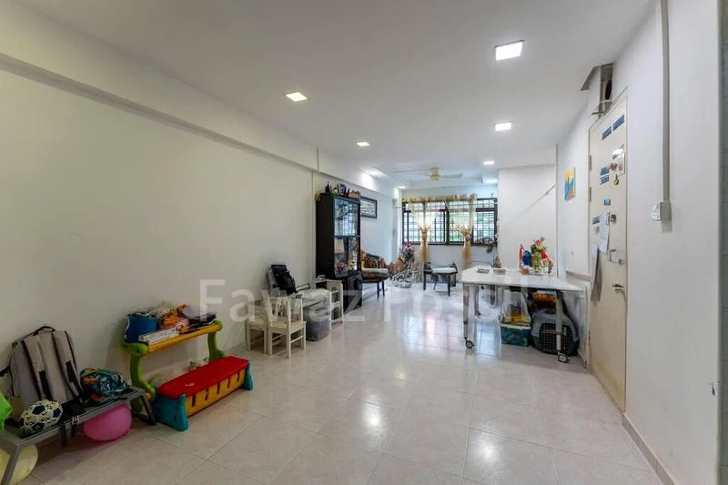 4 Room (4A) HDB for Sale in  543 Woodlands Drive 16 - Image 2