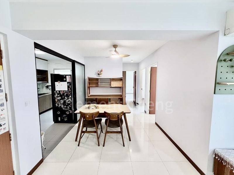 4 Room (4I) HDB for Rent in  231A Sumang Lane - Image 4