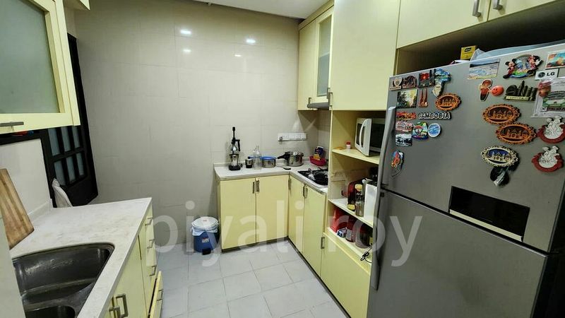 2 Bed Condo for Rent in  Parbury Hill Condominium - Image 8