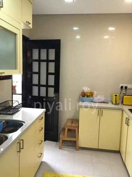 2 Bed Condo for Rent in  Parbury Hill Condominium - Image 4