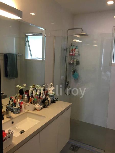 2 Bed Condo for Rent in  Parbury Hill Condominium - Image 7