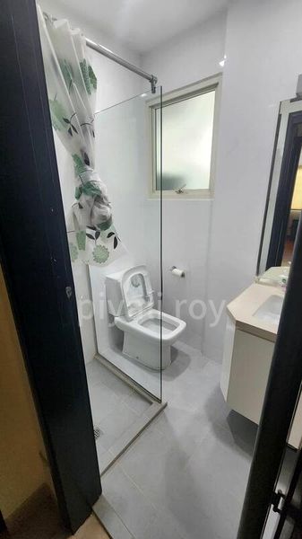 2 Bed Condo for Rent in  Parbury Hill Condominium - Image 11