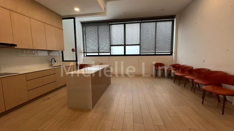 6 Bed Terraced House (Landed) for Sale in  Hillvista - Image 7