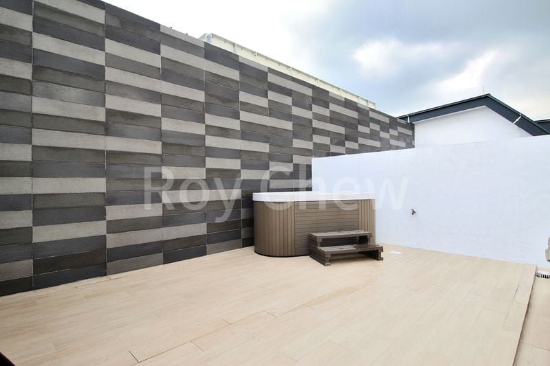 1 Bed Apartment (Condo) for Sale in  10 Shelford - Image 1