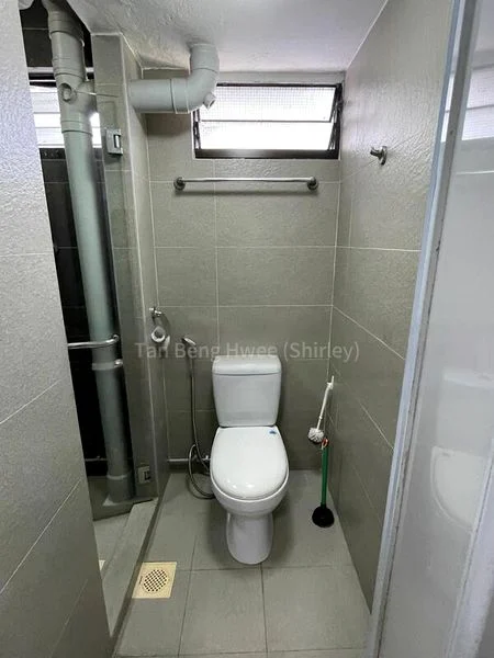 4 Room (4I) HDB for Rent in  23 Dover Crescent - Image 2
