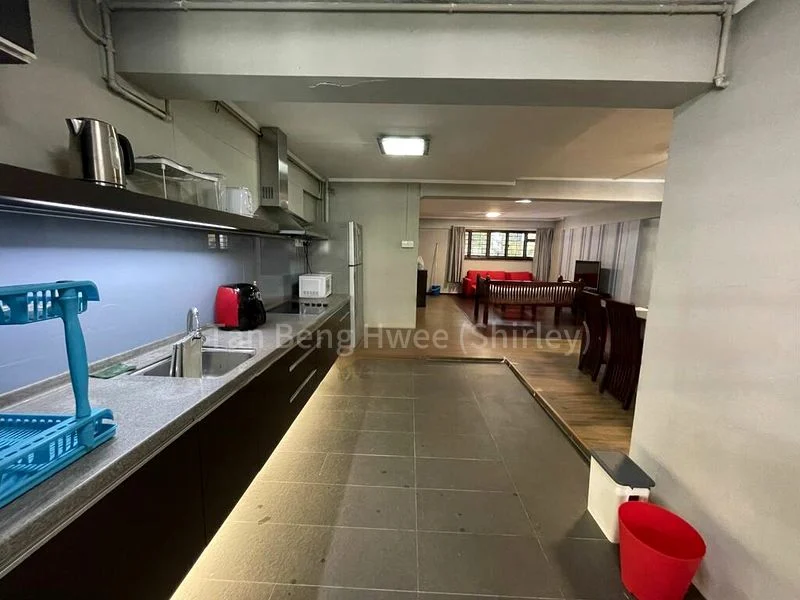 4 Room (4I) HDB for Rent in  23 Dover Crescent - Image 1