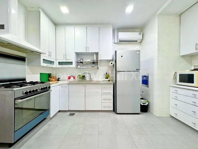 4 Bed Condo for Rent in Shelford Green - Image 7