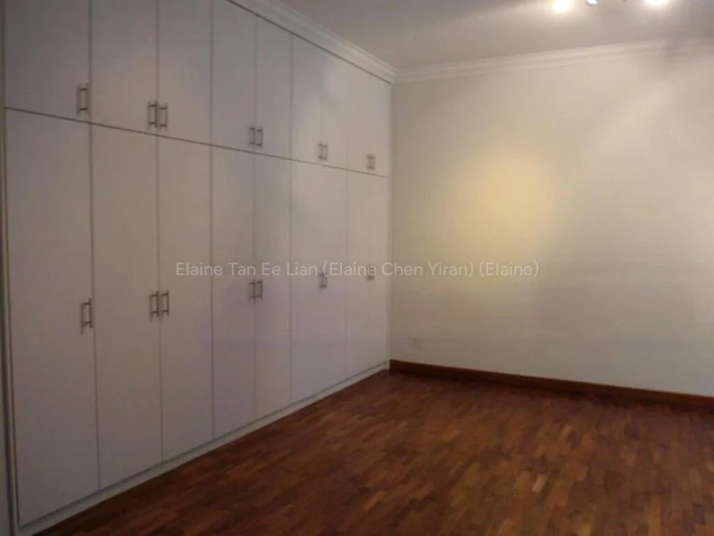 3 Bed Condo for Rent in  La Suisse I - Image 11
