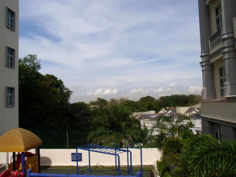 3 Bed Condo for Rent in  La Suisse I - Image 2