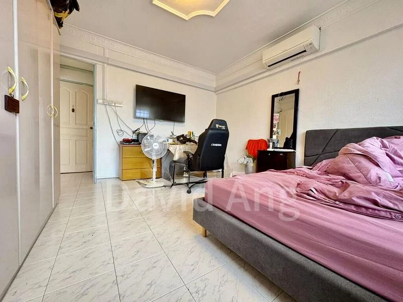 5 Room (5I) HDB for Sale in  805 Yishun Ring Road - Image 6