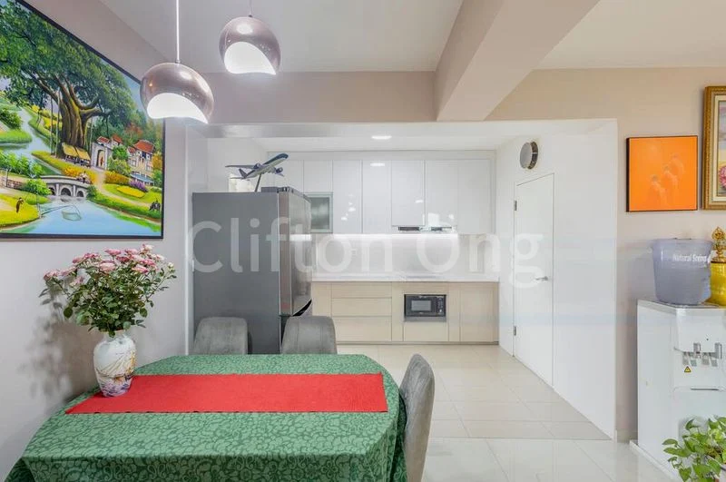 Premium HDB for Sale in 42A Margaret Drive - Image 16
