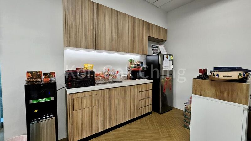 Office for Rent: King's Centre - Image 3