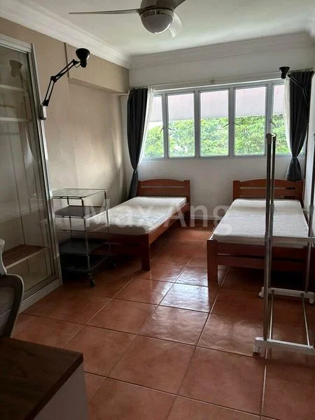 Common Room (HDB) for Rent in  316 Jurong East Street 32 - Image 1